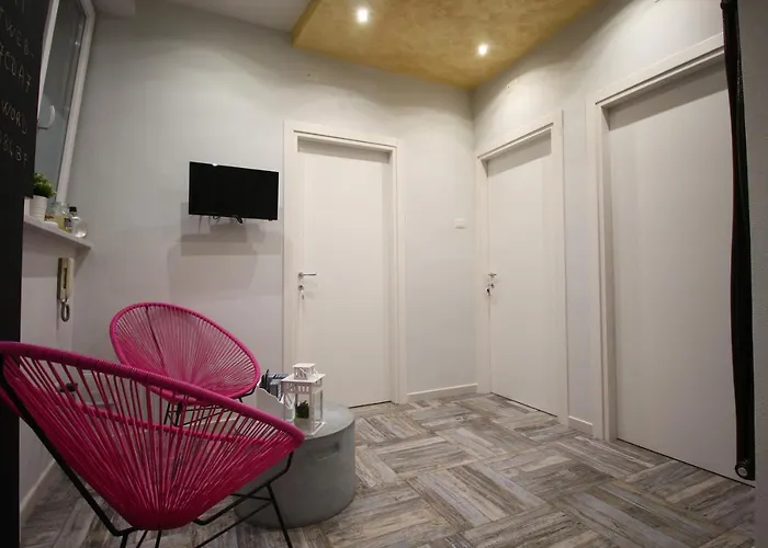 Alojamento de Acomodação e Pequeno-almoço Recia Nápoles