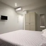Recia Nápoles